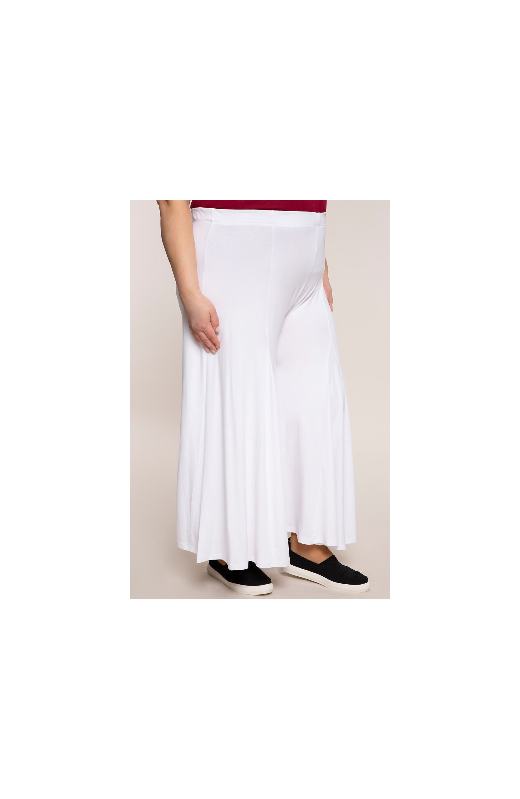 Fehér kötött szoknya-nadrág